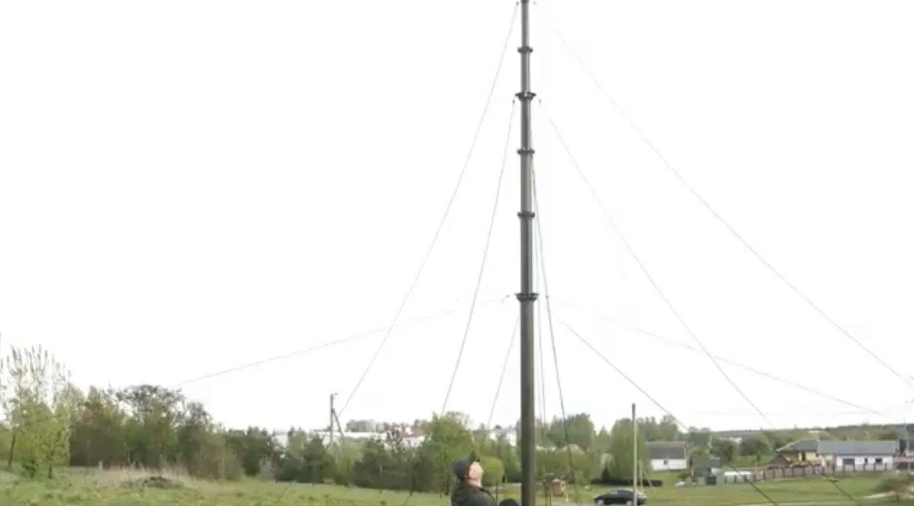 Антенная мачта в развёрнутом виде